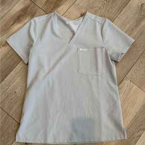 FIGS Technical Collection Gray Scrub Set